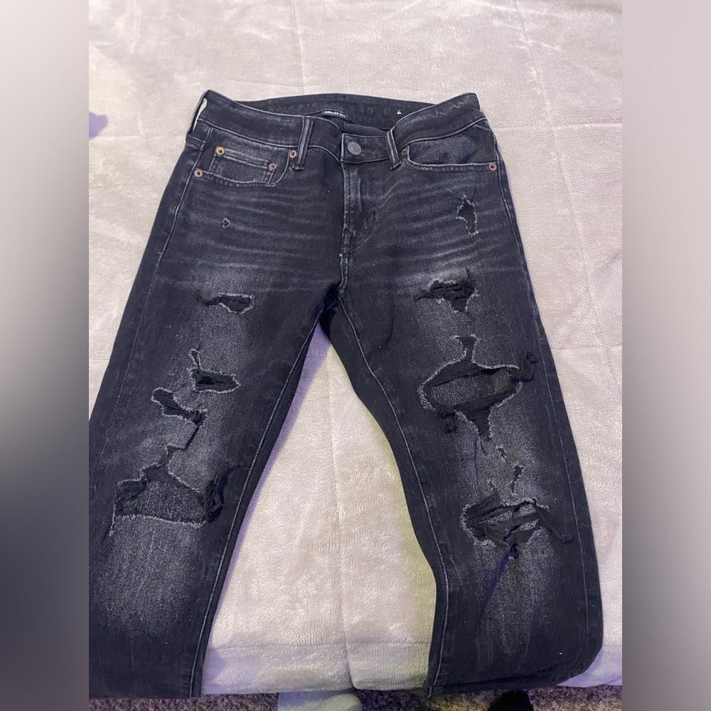 Black hollister distressed jeans